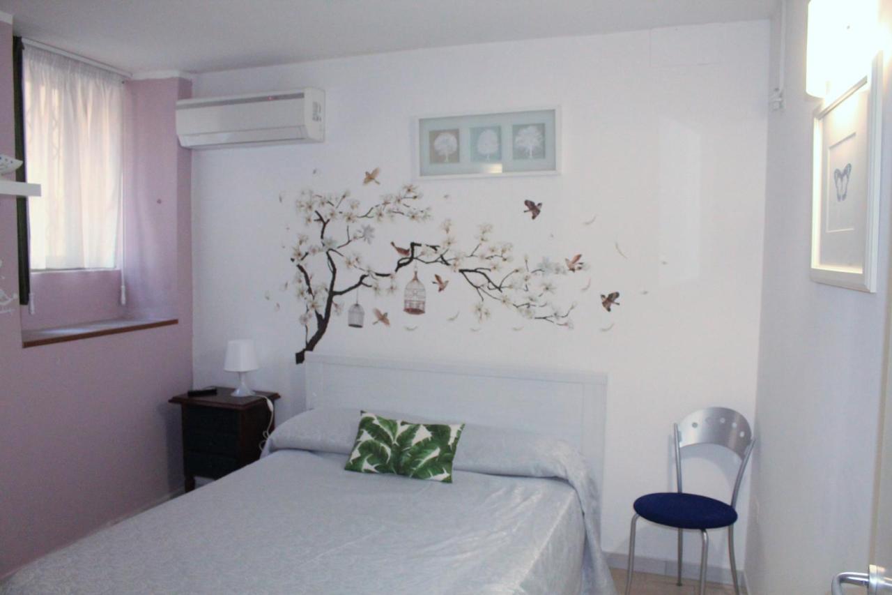 Casa Vacanze Angelica Salerno Bagian luar foto